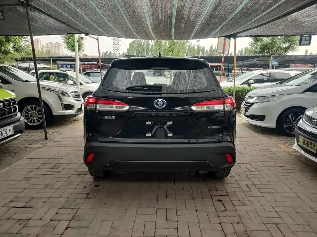 TOYOTA COROLLA CROSS 2024