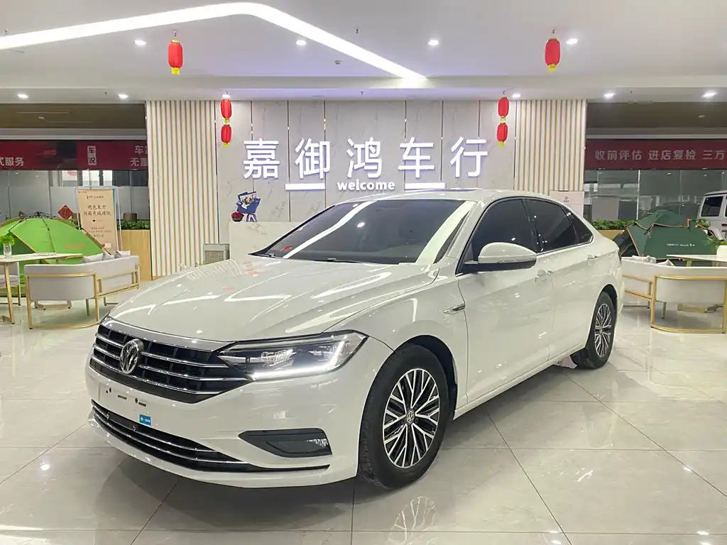 VOLKSWAGEN SAGITAR 2020