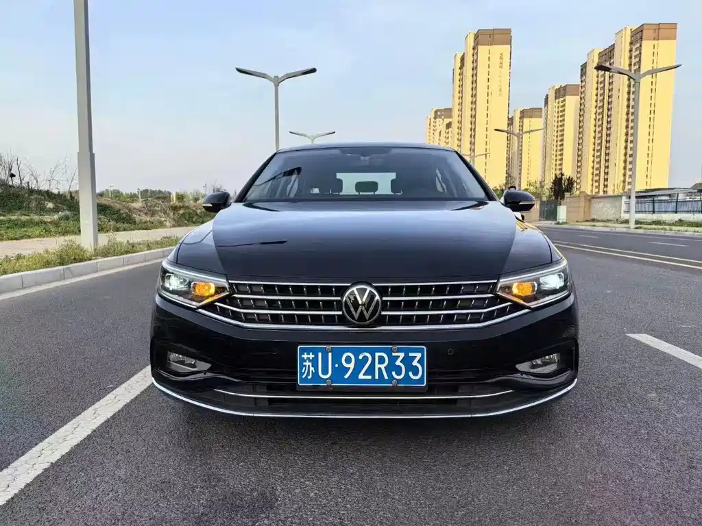 VOLKSWAGEN MAGOTAN 2020