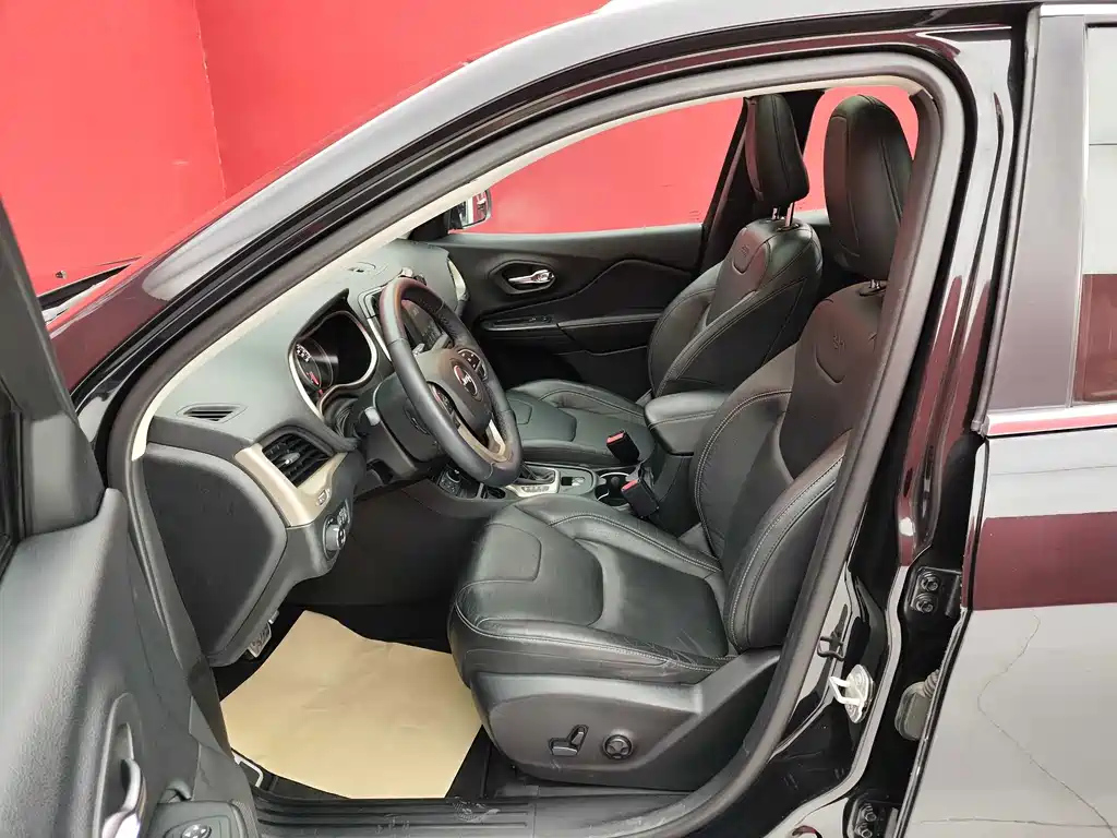 JEEP CHEROKEE 2017