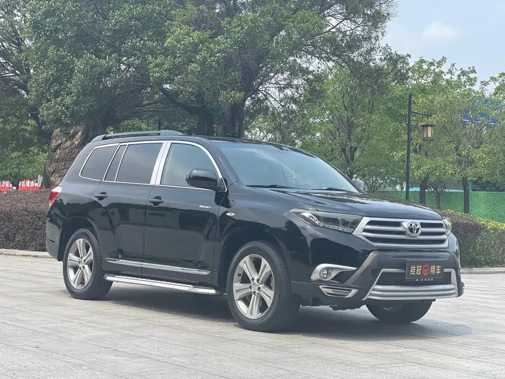TOYOTA HIGHLANDER 2014