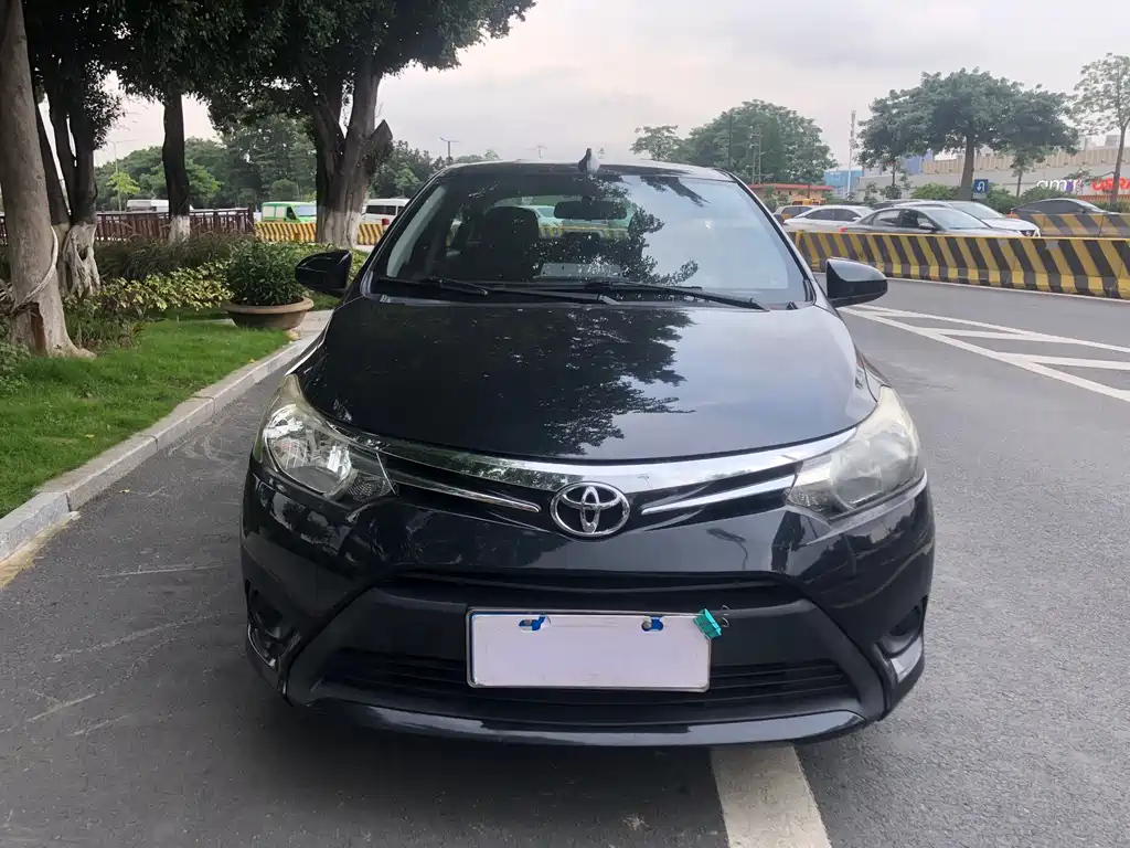 TOYOTA VIOS 2015