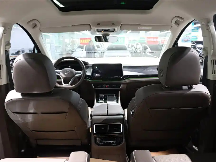 VOLKSWAGEN VILORAN 2022