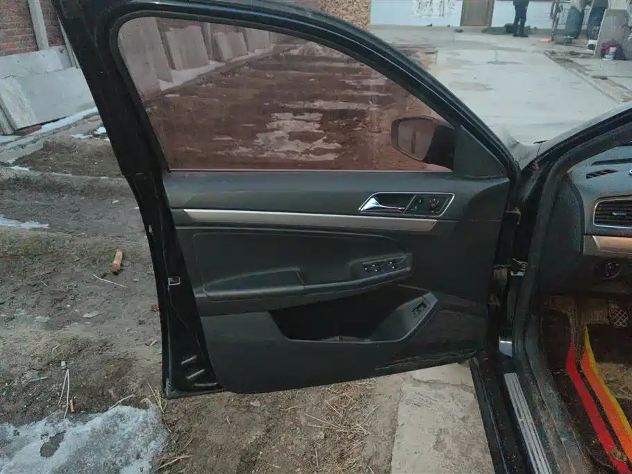 VOLKSWAGEN LAVIDA 2017