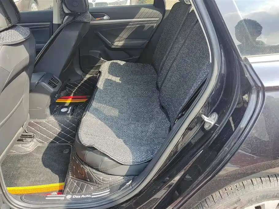 VOLKSWAGEN LAVIDA 2019