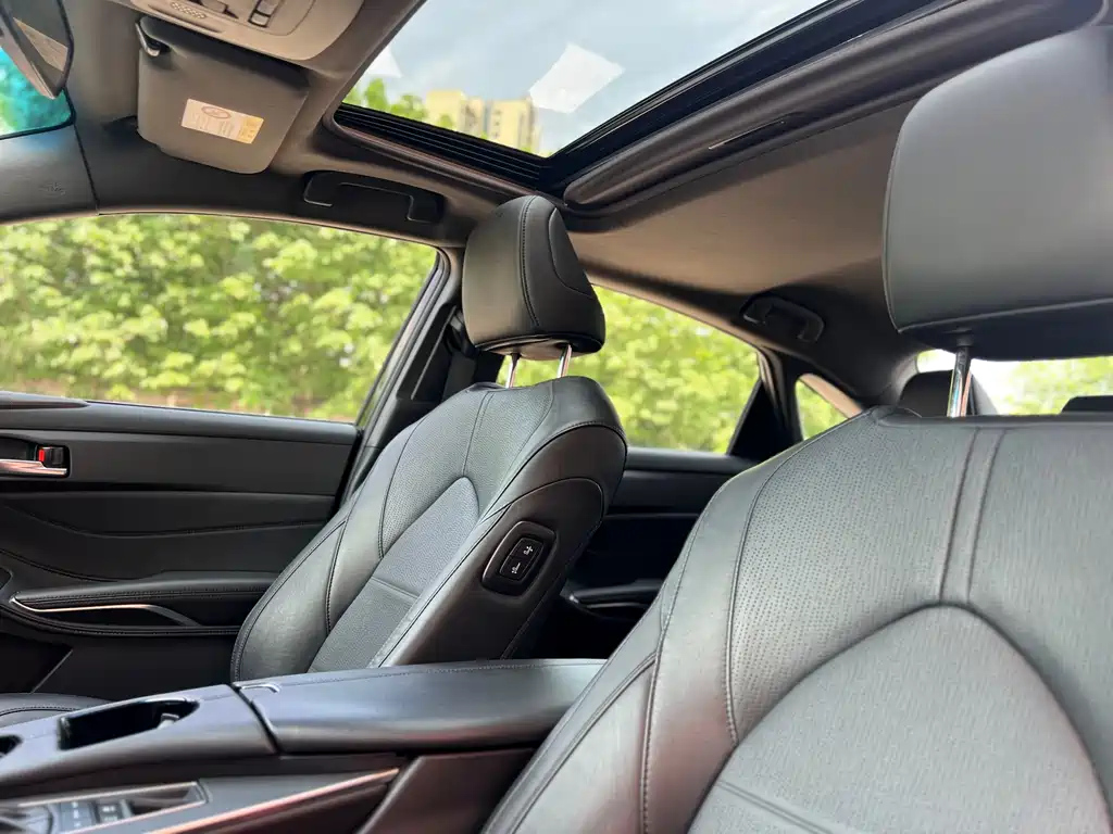 TOYOTA AVALON 2021
