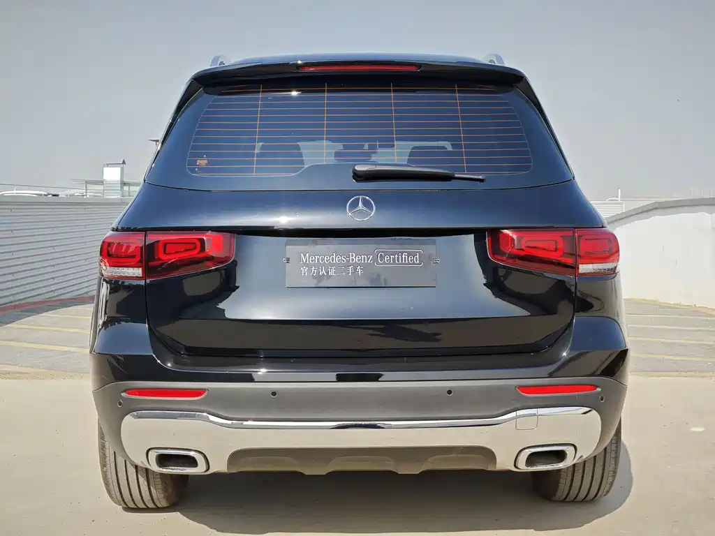 MERCEDES BENZ GLB 2023