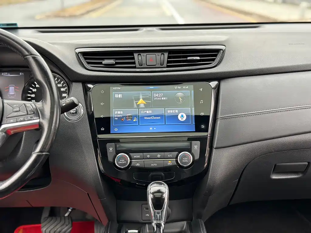 NISSAN X-TRAIL 2019