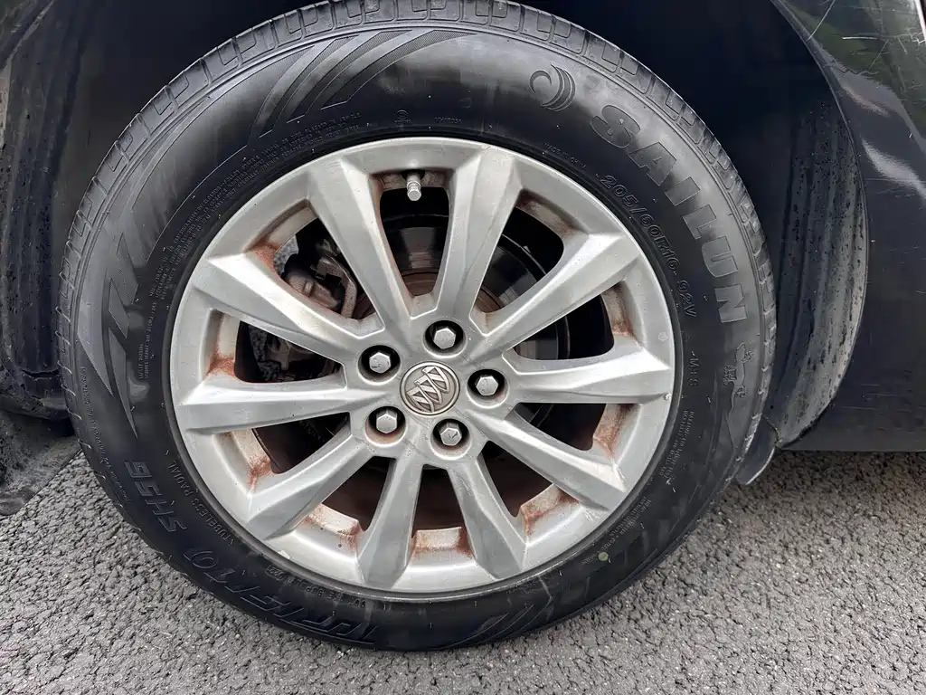 BUICK EXCELLE 2011