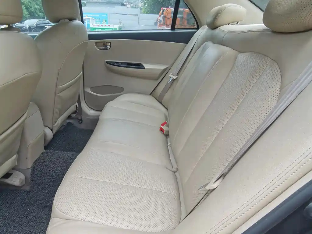 BYD G3 2012