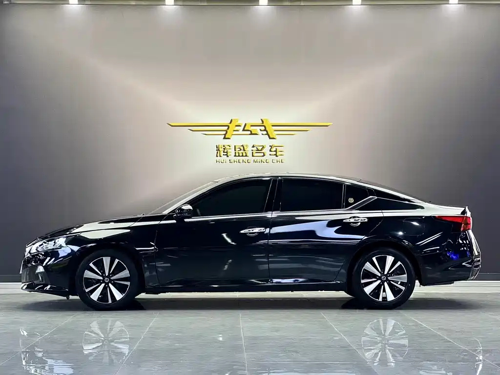 NISSAN TEANA 2021