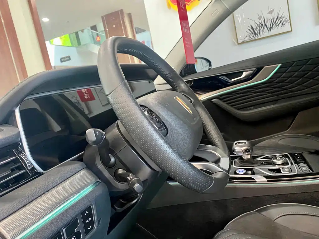 HONGQI HS5 2023