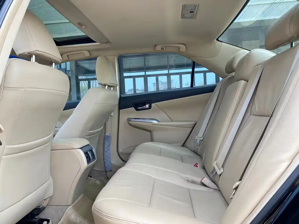 TOYOTA CAMRY 2013