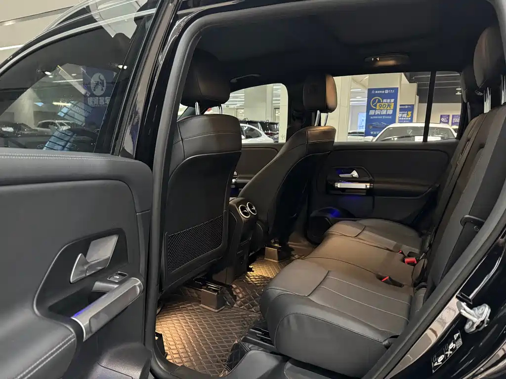 MERCEDES BENZ GLB 2021