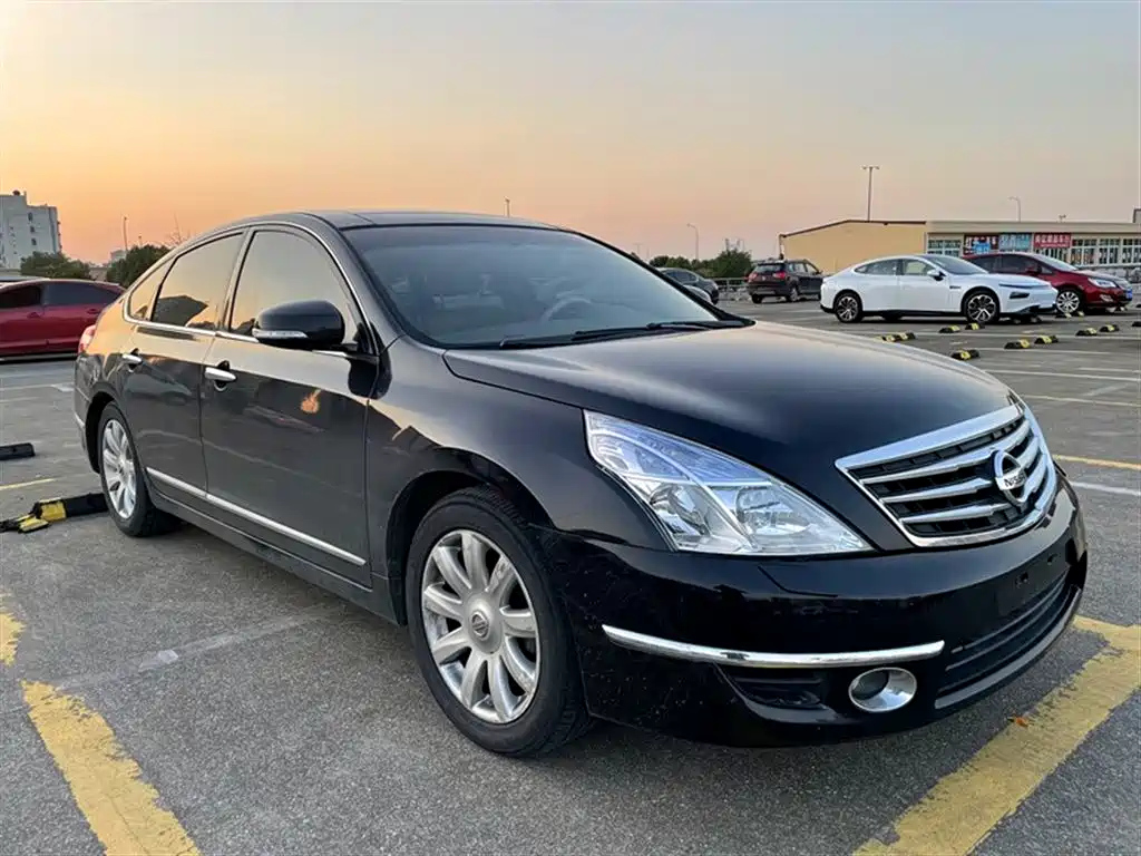 NISSAN TEANA 2009