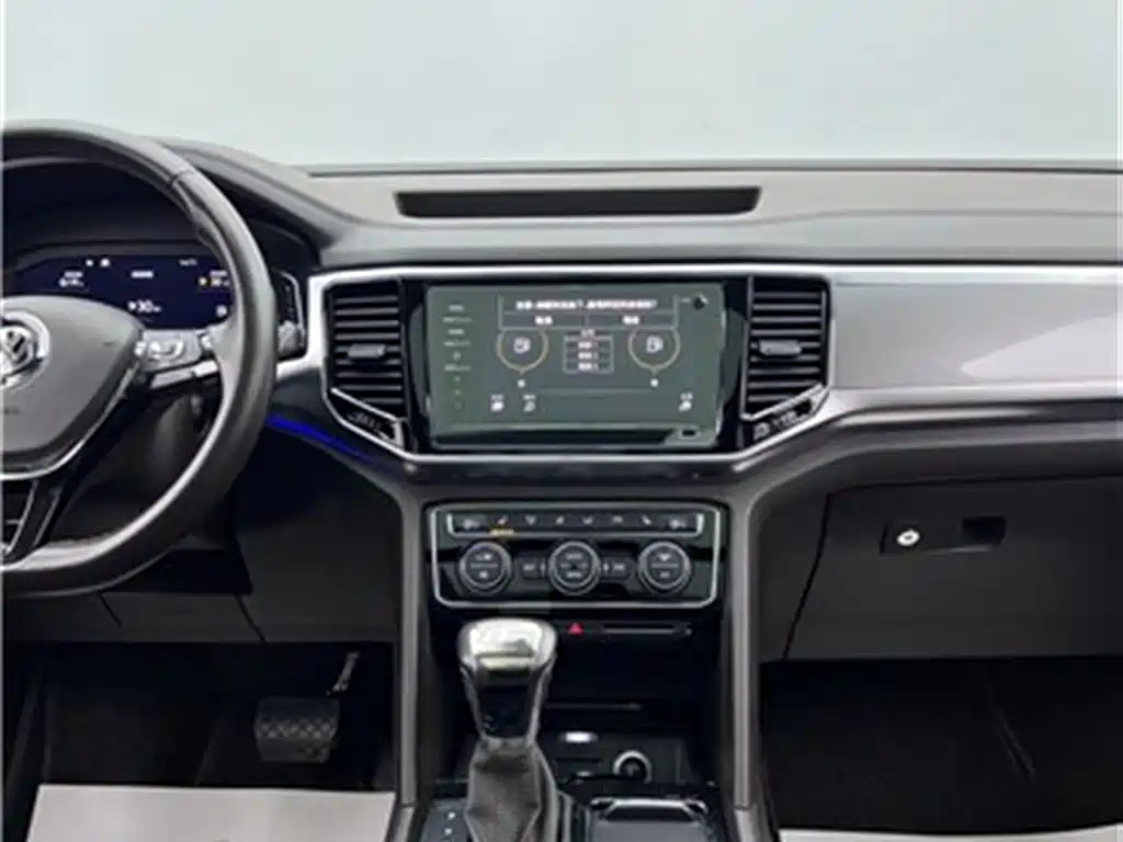 VOLKSWAGEN TOURAN 2020