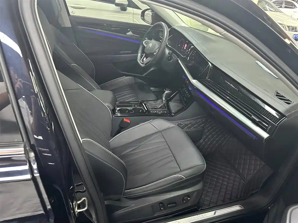 VOLKSWAGEN PASSAT 2021
