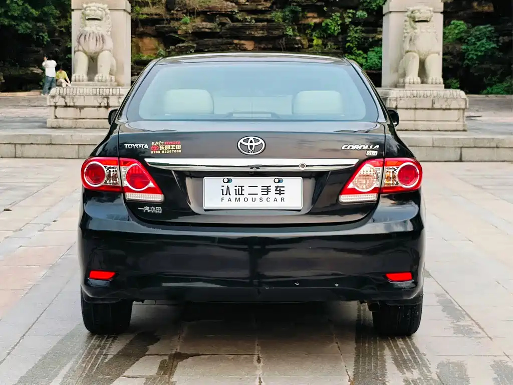TOYOTA COROLLA 2013