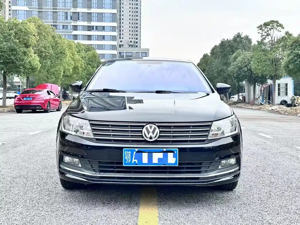 VOLKSWAGEN LAVIDA 2017