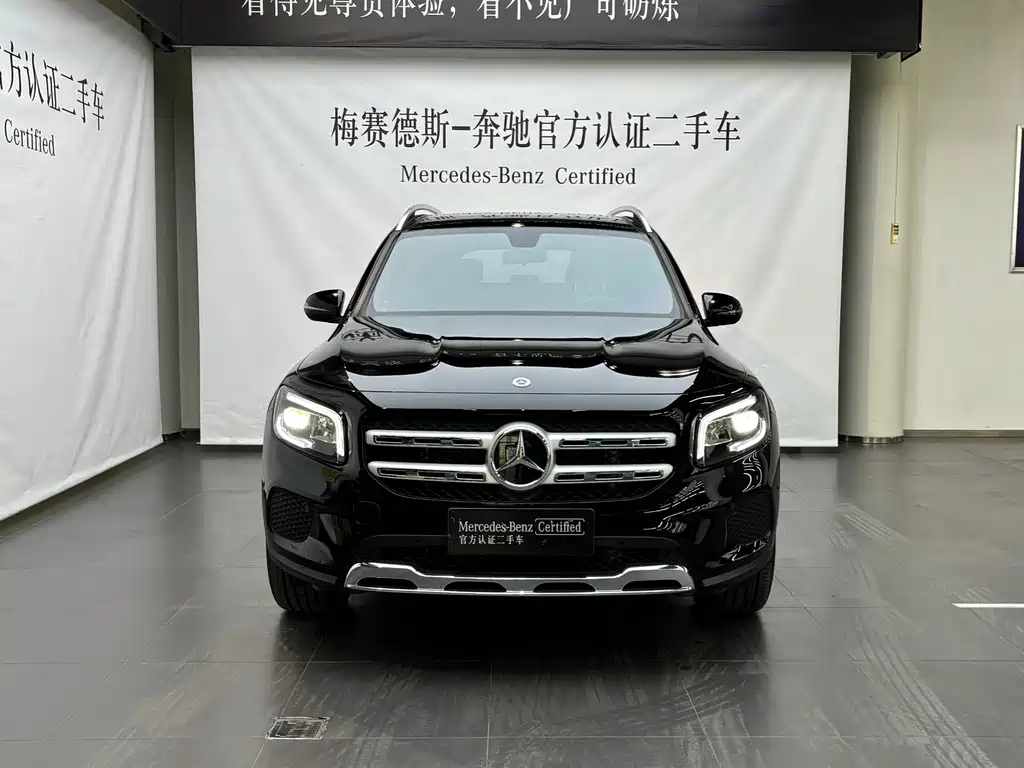 MERCEDES BENZ GLB 2023