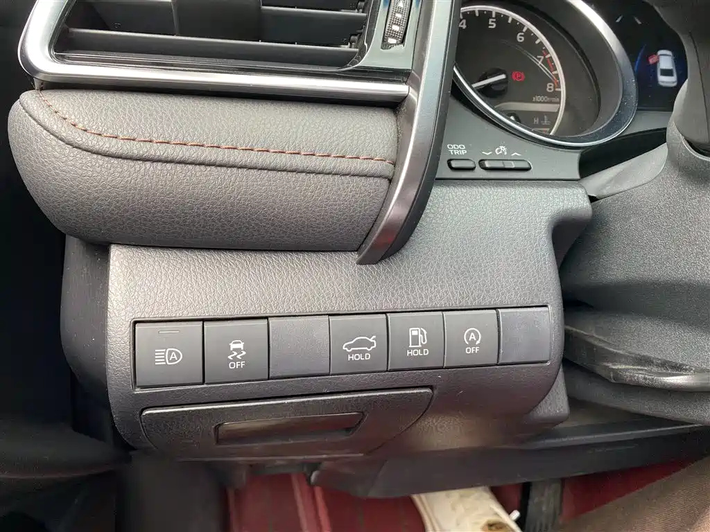 TOYOTA CAMRY 2023