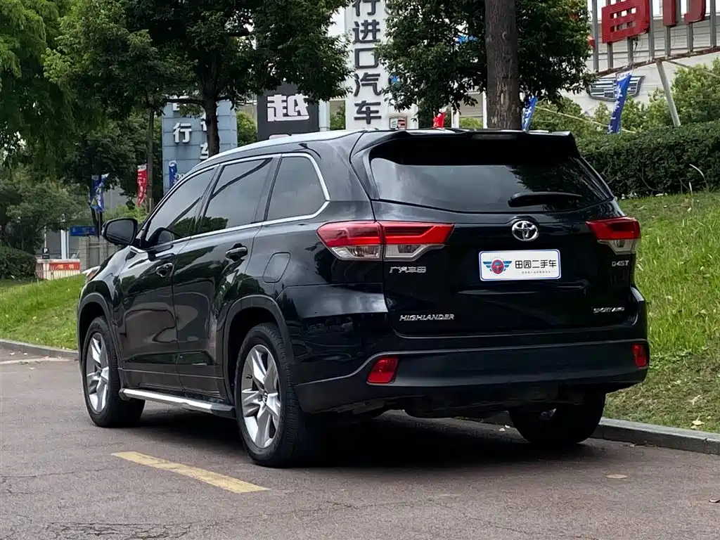 TOYOTA HIGHLANDER 2021