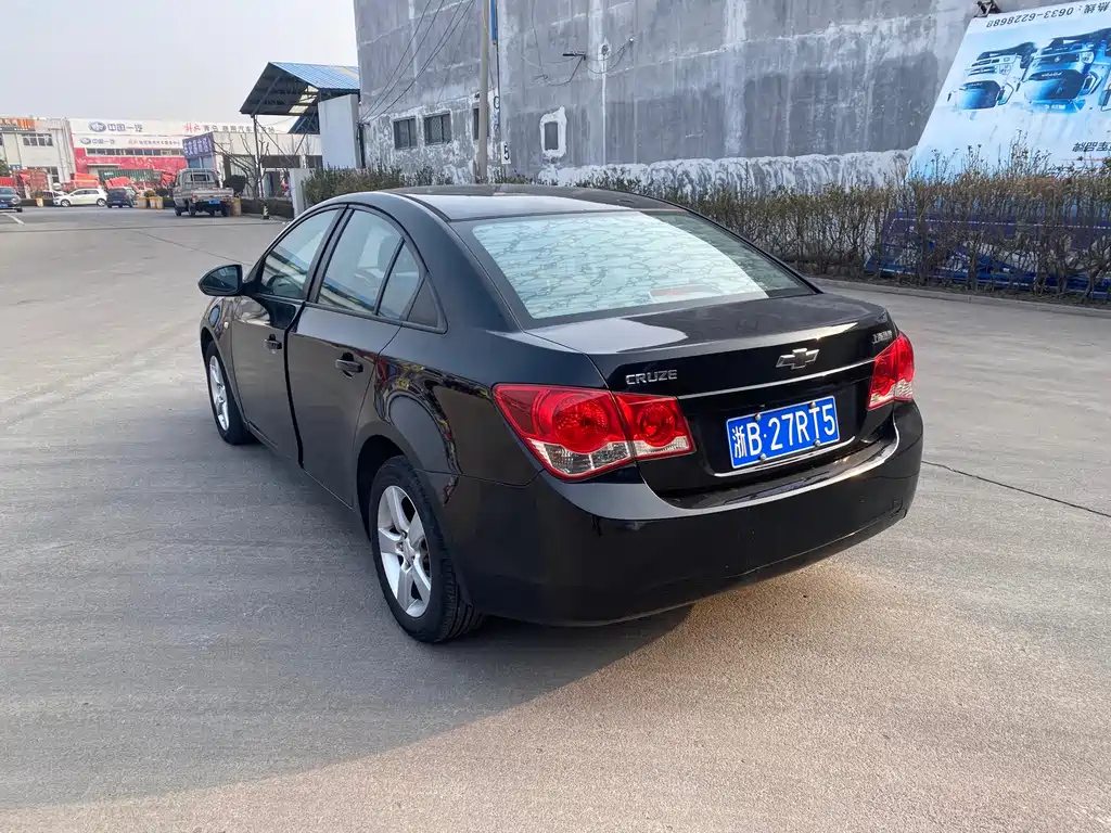 CHEVROLET CRUZE 2011