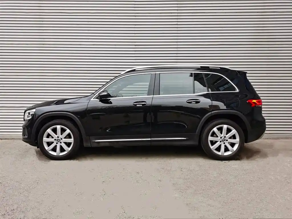 MERCEDES BENZ GLB 2020