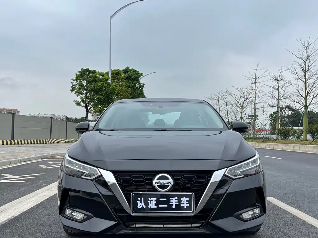 NISSAN SYLPHY 2019