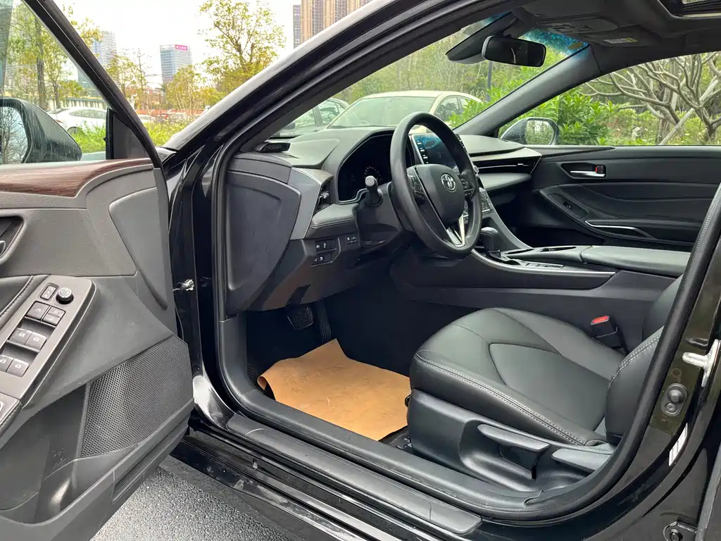 TOYOTA AVALON 2021