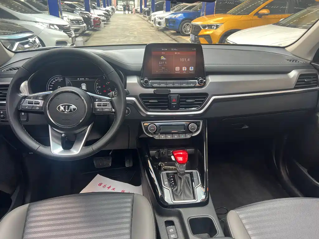 KIA SPORTAGE 2021