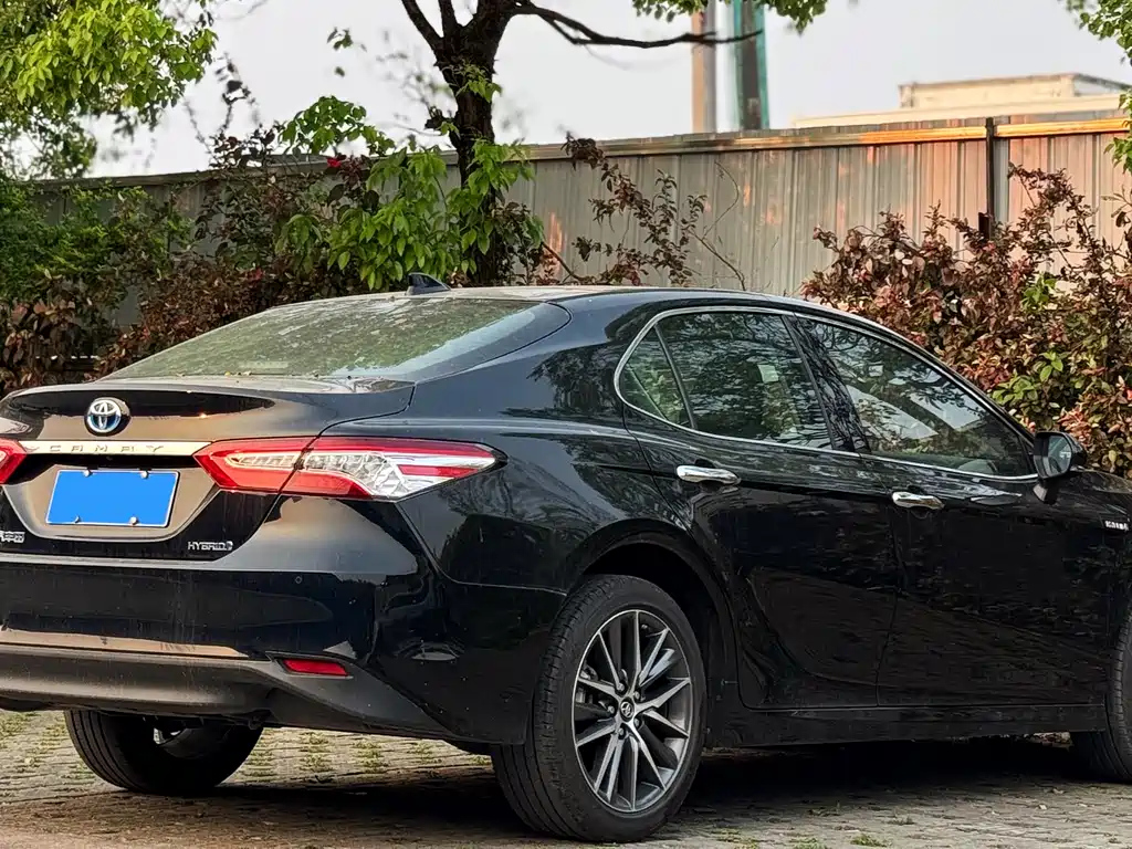 TOYOTA CAMRY 2021