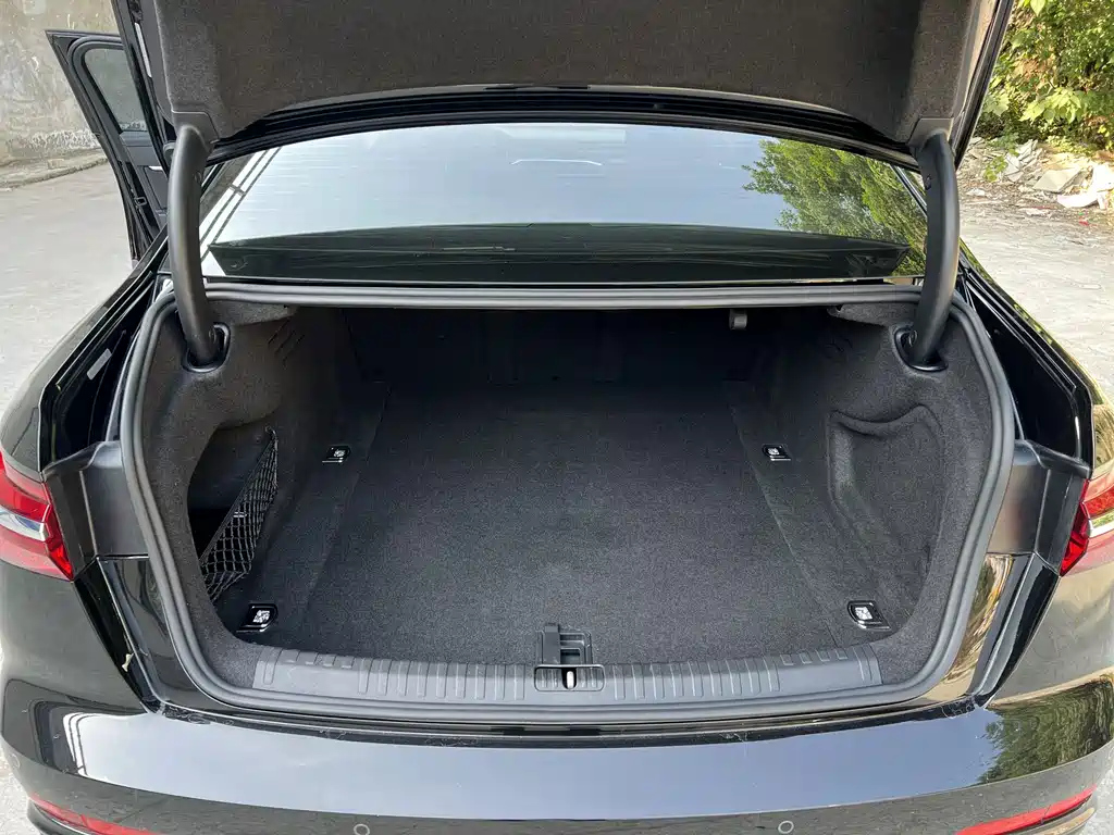 AUDI A6L 2020