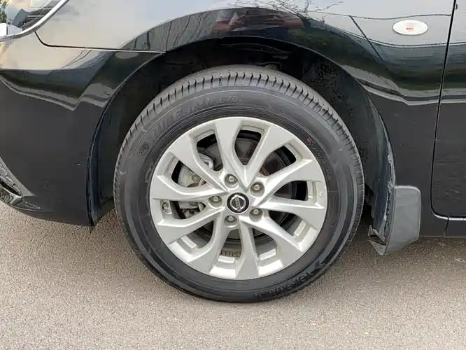 NISSAN SYLPHY 2020