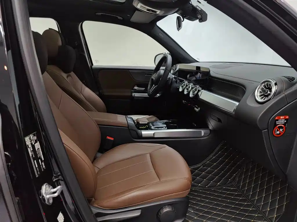 MERCEDES BENZ GLB 2022