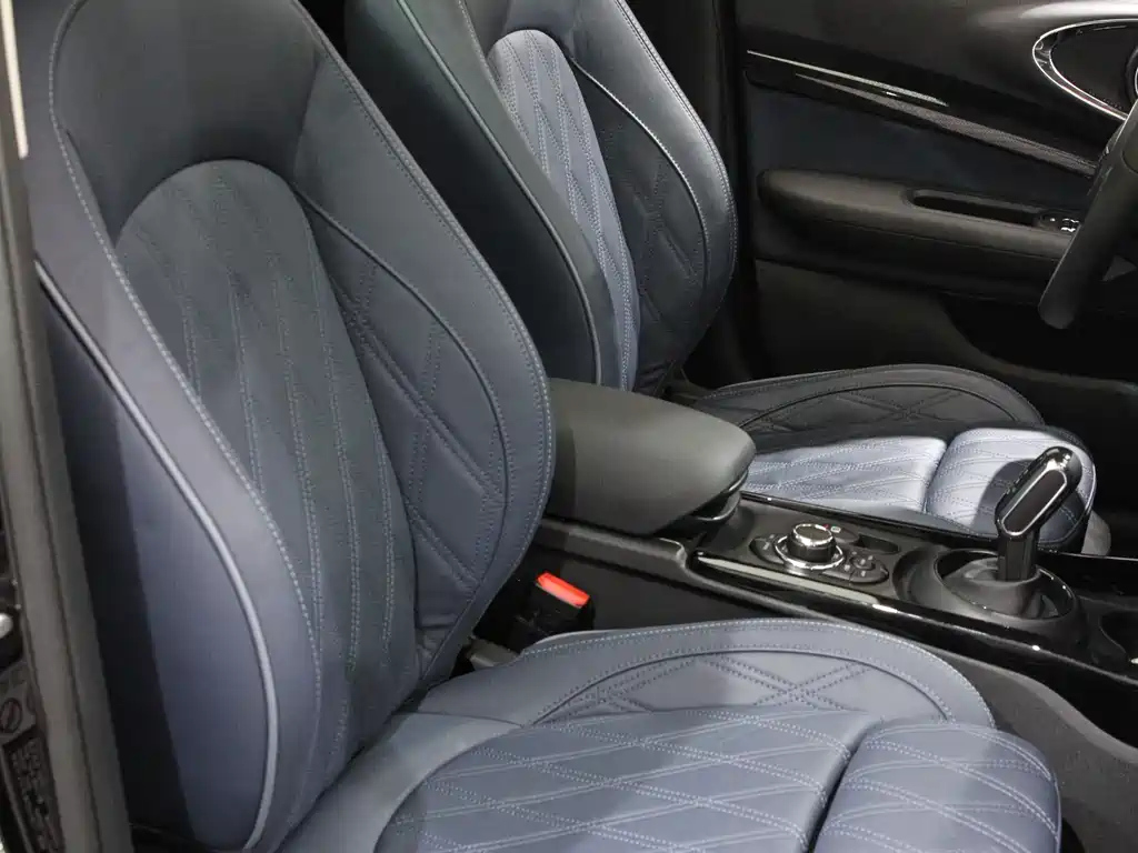 MINI CLUBMAN 2022
