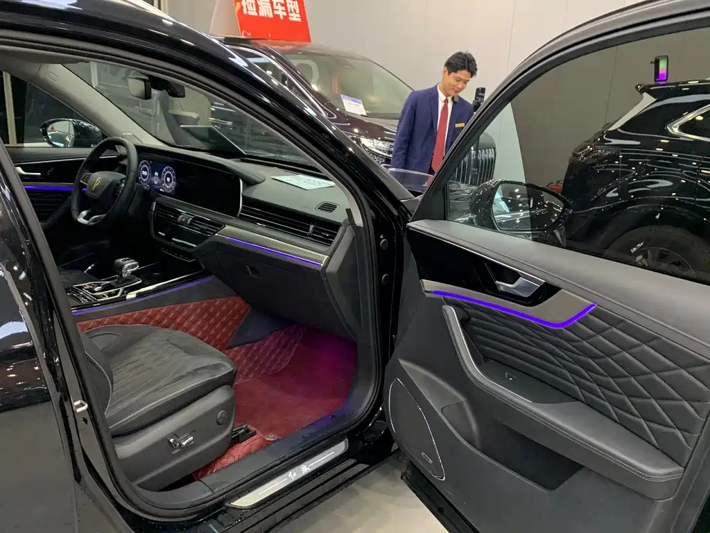 HONGQI HS5 2023