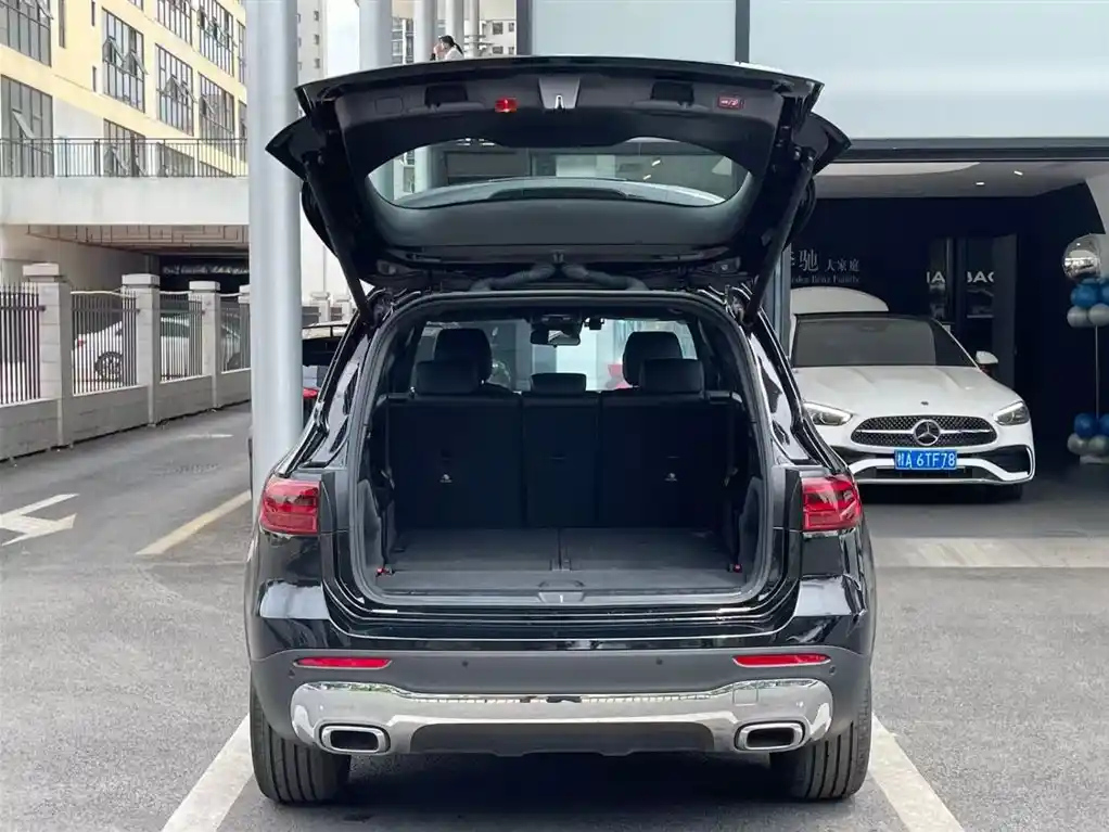 MERCEDES BENZ GLB 2024