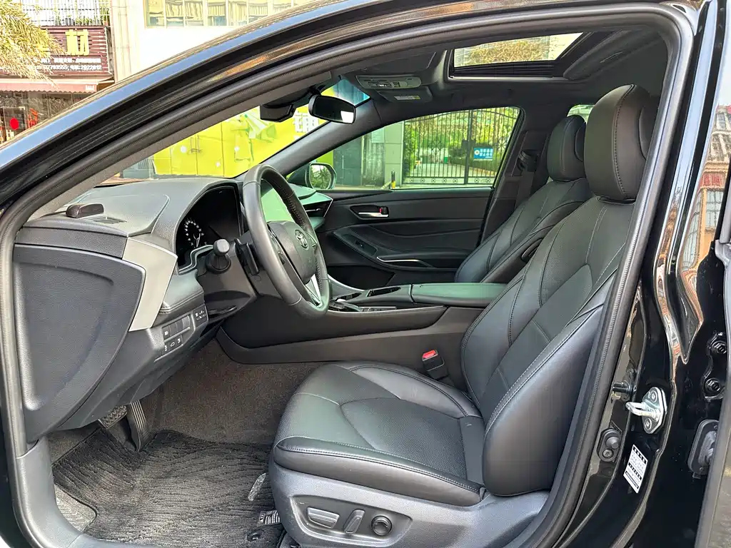 TOYOTA AVALON 2023