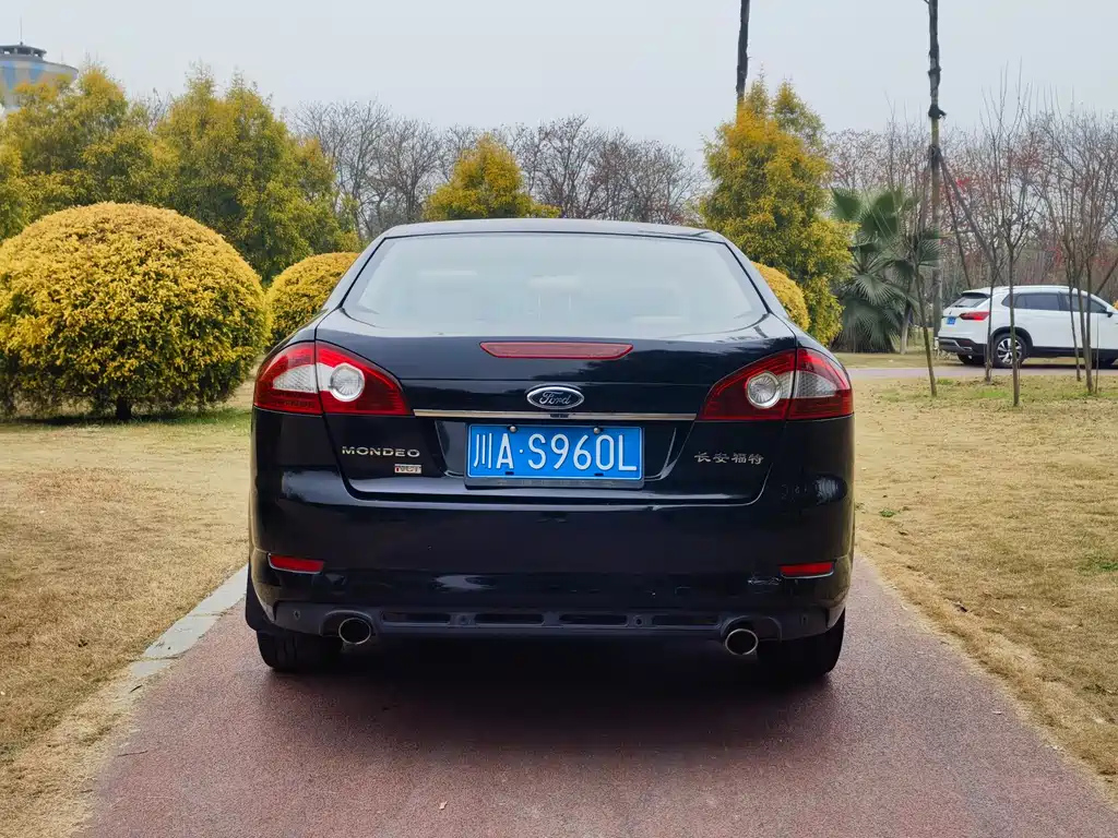 FORD MONDEO - WINNER 2010