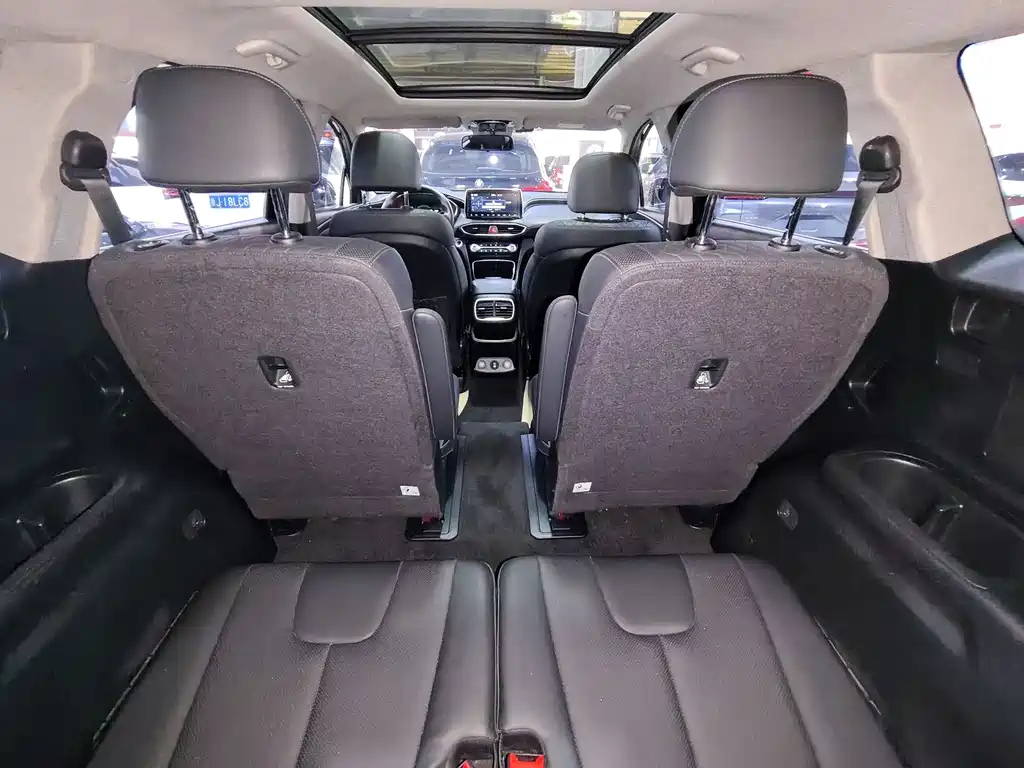 HYUNDAI SANTAFE 2020