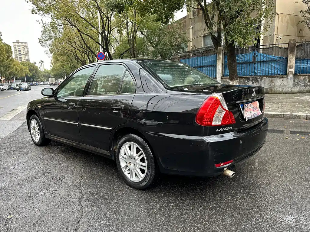 MITSUBISHI OTHER 2010
