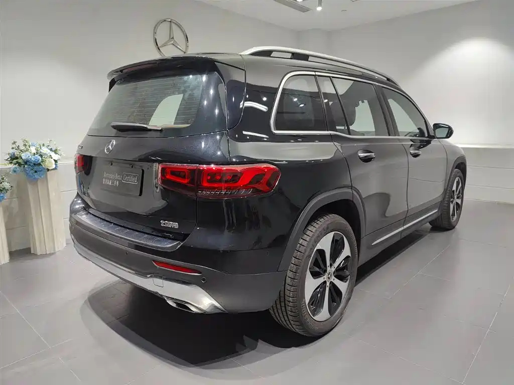 MERCEDES BENZ GLB 2021