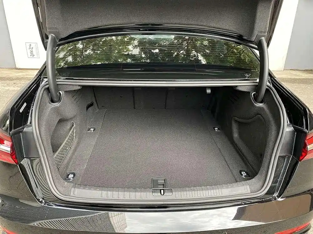 AUDI A6L 2020