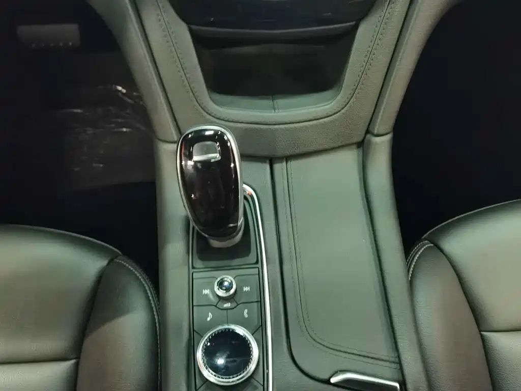 CADILLAC XT5 2020