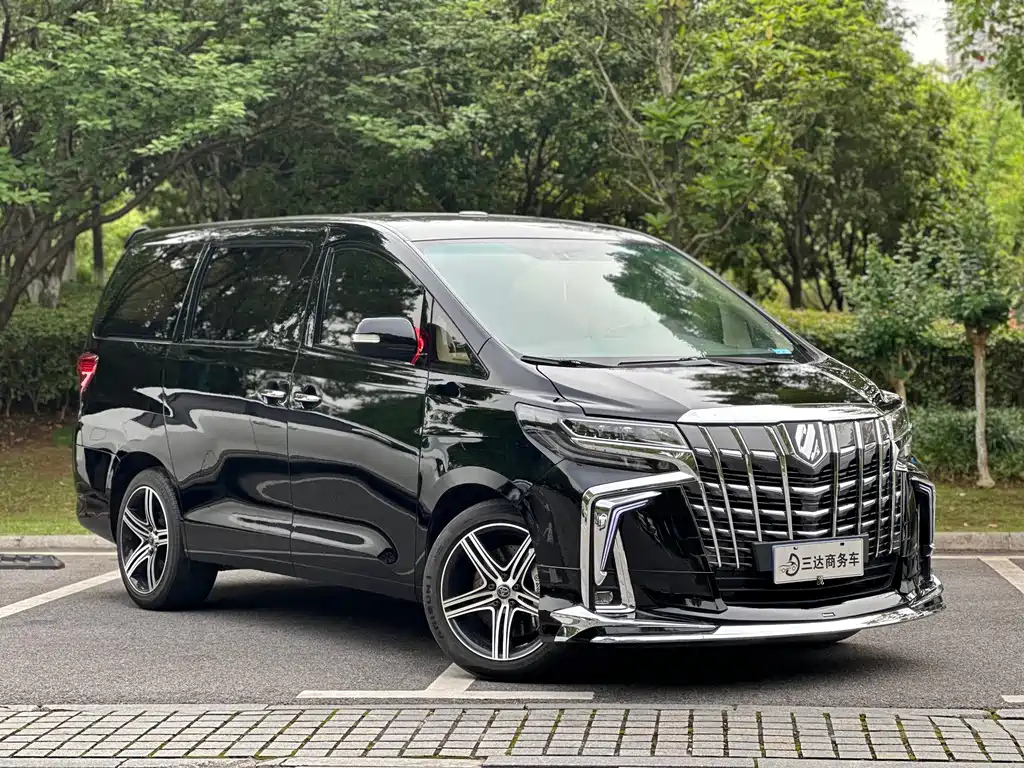TOYOTA ALPHARD 2013