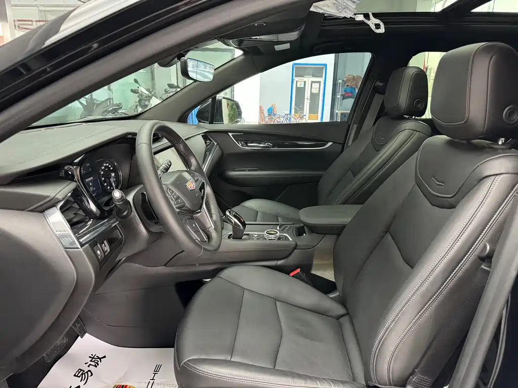 CADILLAC XT5 2020