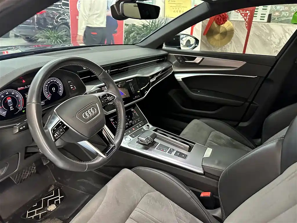 AUDI A6L 2020