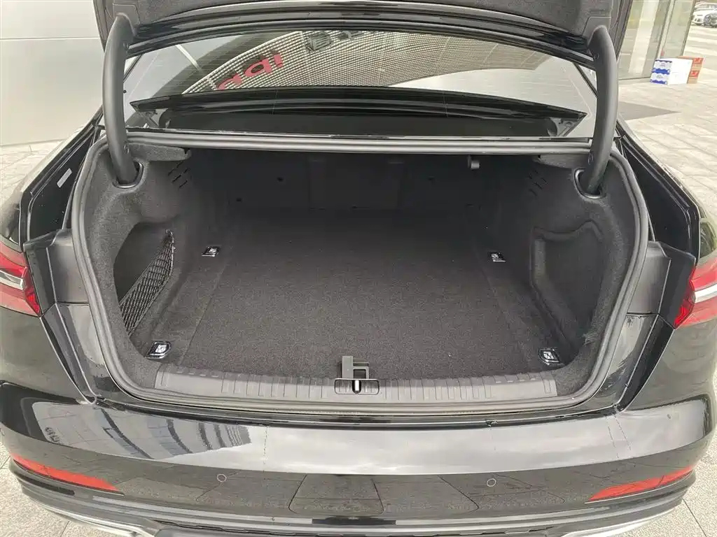 AUDI A6L 2019