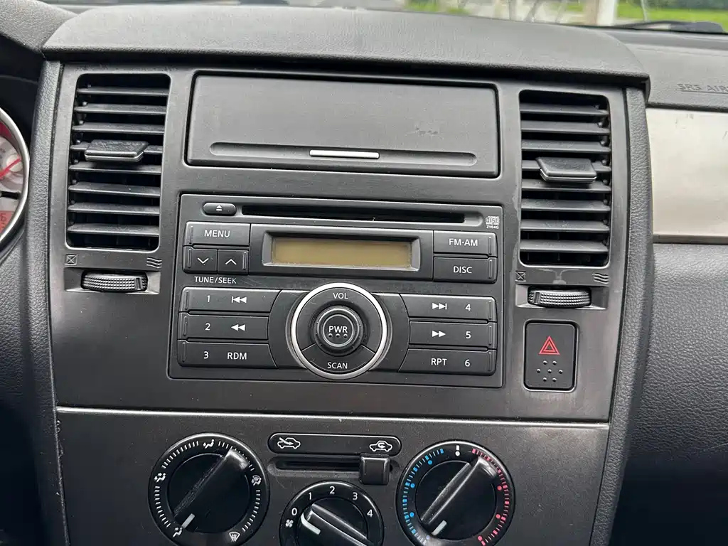 NISSAN TIIDA TIIDA 2010